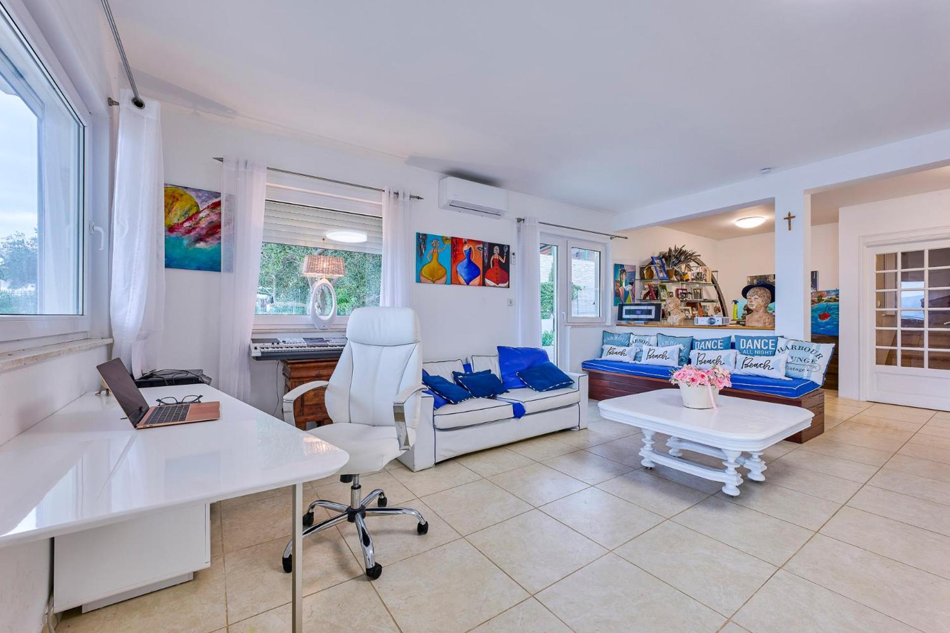 Villa Unique Sur La Plage Pour Des Vacances Inoubliables En Famille Ou Entre Amis Pour 10 Personnes Slatine Extérieur photo