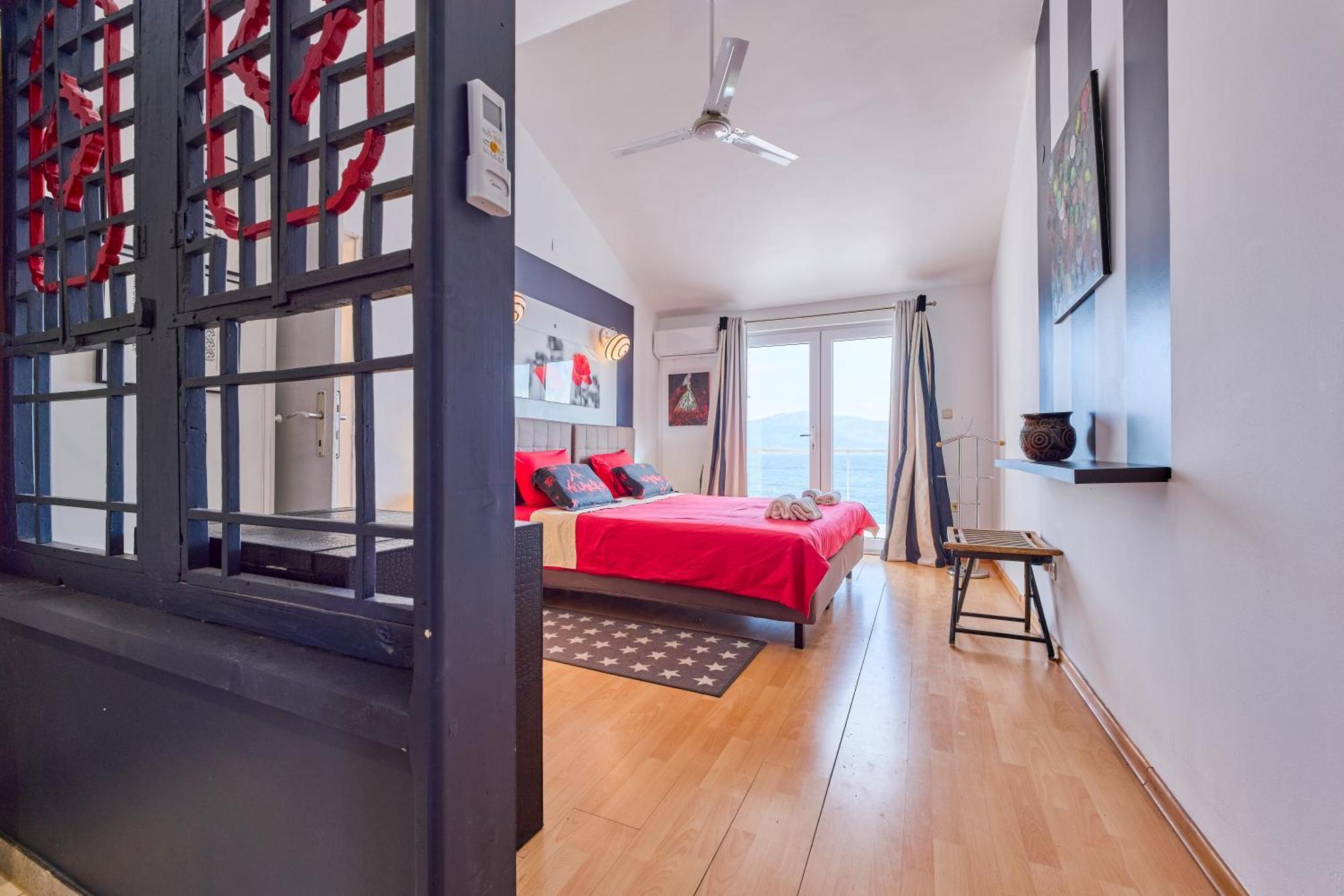 Villa Unique Sur La Plage Pour Des Vacances Inoubliables En Famille Ou Entre Amis Pour 10 Personnes Slatine Extérieur photo