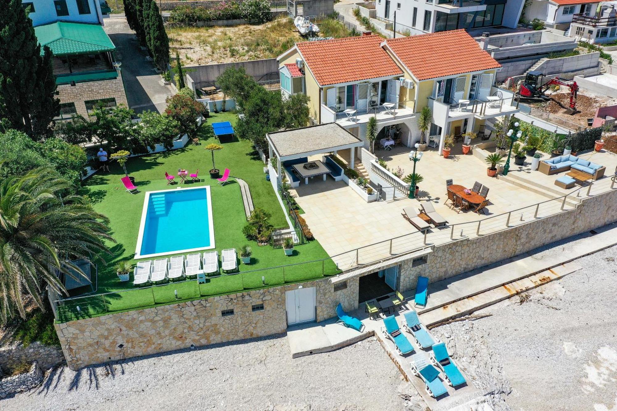 Villa Unique Sur La Plage Pour Des Vacances Inoubliables En Famille Ou Entre Amis Pour 10 Personnes Slatine Extérieur photo