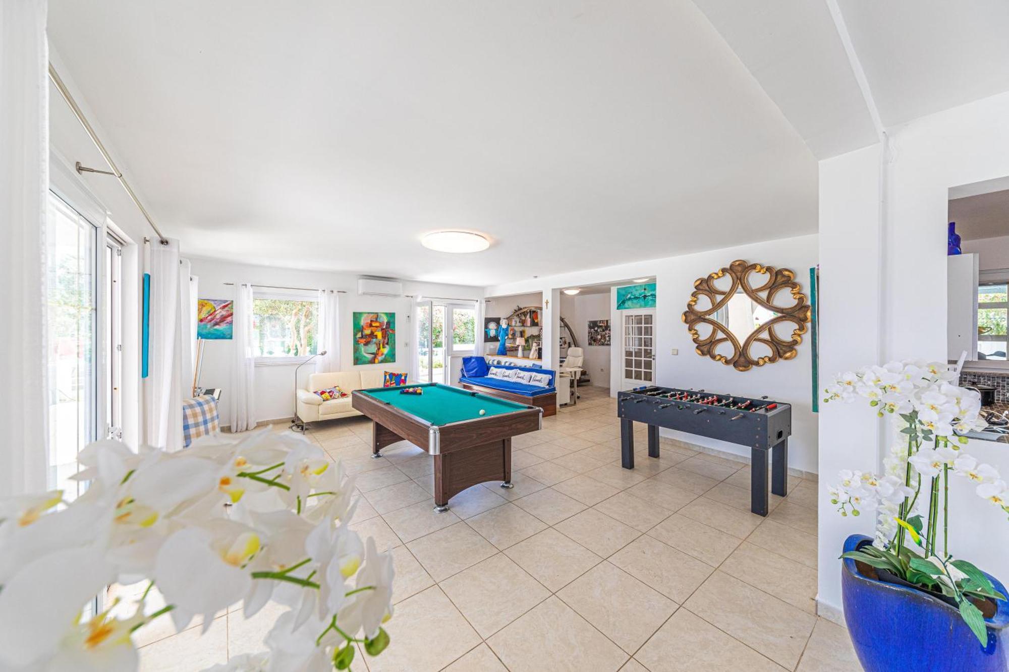 Villa Unique Sur La Plage Pour Des Vacances Inoubliables En Famille Ou Entre Amis Pour 10 Personnes Slatine Extérieur photo